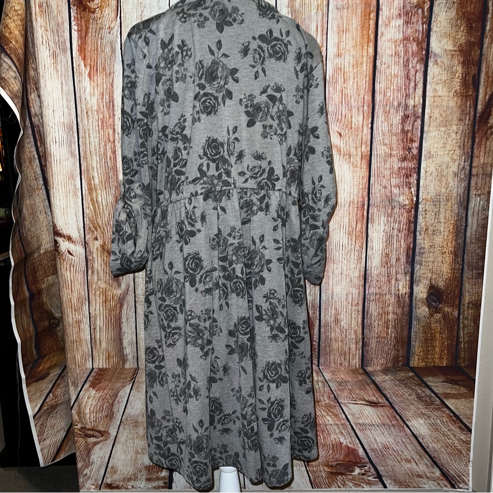 Torrid floral dress size 2 (2X) - Picture 8 of 8
